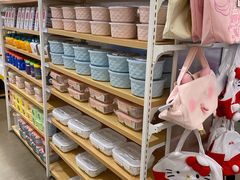 -名创优品(河南郑州健康路2店)