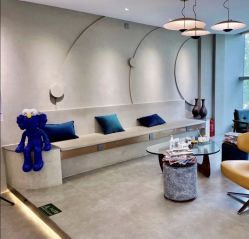 -变画·发型STUDIO