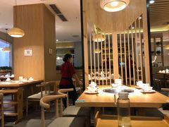 大堂-守柴炉烤鸭(科华中路王府井店)