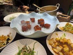 -魁盛居百年鲁菜馆(县西巷店)