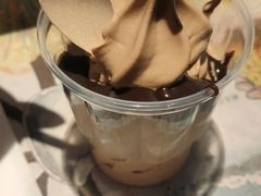 阿华田新地-麦当劳(南京路2店)