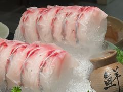 -得意咚瓜·顺德鱼生·冬瓜火锅(深圳首店)