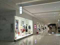 -优衣库(郑州丹尼斯大卫城店)