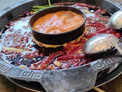 -黄潇洒老火锅(九眼桥宏济巷店)