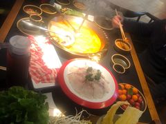 -靓寨酸汤火锅(时尚天河东一街店)