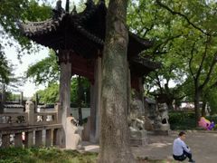 -汇龙潭
