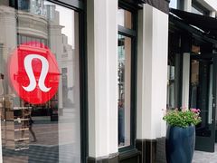 -lululemon(比斯特购物村店)