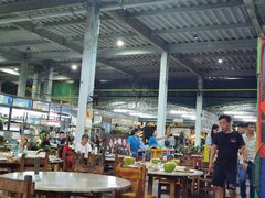 大堂-四川小胡子海鲜(丁村万人海鲜广场店)