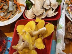 -民食香·腊排骨野生菌美食(木府店)