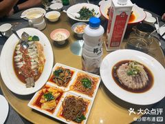 -艳阳天民俗村(公园路店)