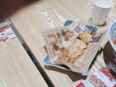 -魔都三兄弟酸辣粉·蘸卤炸串(虹桥万科店)