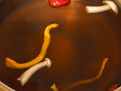 -慢丽江·云南野生菌土鸡锅(付家庄店)