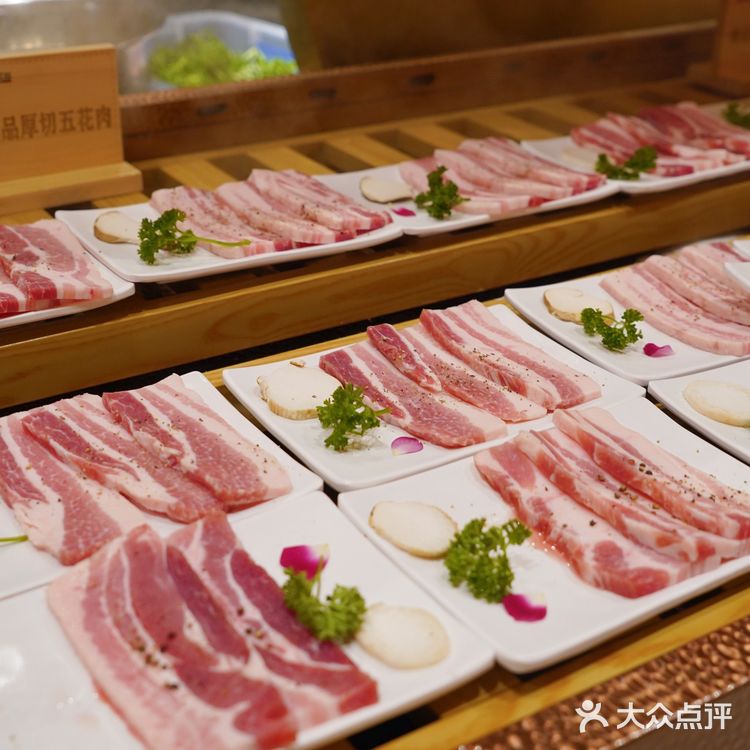 汉江山常熟首店，300多种菜品吃到扶墙出