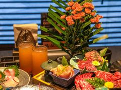 -铭牛烧肉·和牛海鲜自助(高新月牙湖店)