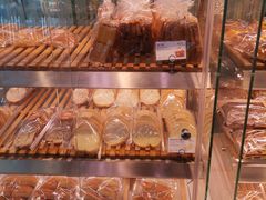 -巴黎贝甜(大宁国际商业广场店)