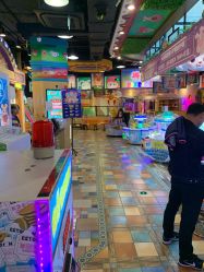 -卡通尼乐园(天一广场店)