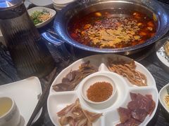 -老船舫·现做活鲜鱼馆(东郊记忆店)