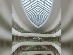 -上海滴水湖皇冠假日酒店