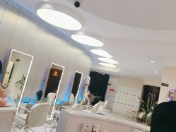 -PE SALON