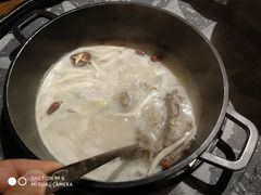 -三人行骨头王火锅(长寿店)