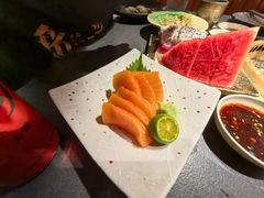 -铭牛烧肉·和牛海鲜自助(高新月牙湖店)