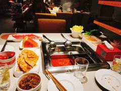 -海底捞火锅鲜切牛肉主题店(长寿路店)