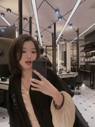 -HAIR CORNER