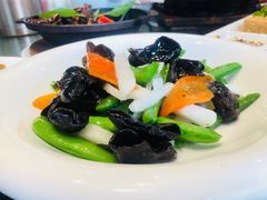 荷兰豆腊肉-鹿港小镇(金虹桥国际中心店)