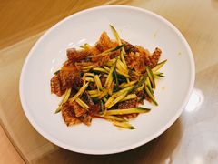 -新天明砂锅鱼头煲