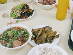 -万盛园炖肉馆(云峰店)