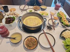 -汤宴·参须肚包鸡(南京路店)