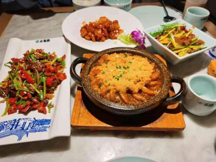 小菜园新徽菜(合肥融创茂店)-"当天出差完毕,就近吃了一顿徽菜其实