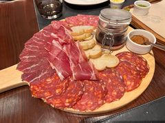 -恰餐厅及酒吧 CHAR Bar & Grill (北京丽都皇冠假日店)