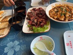 -乔家小院•非遗驴肉•本地小海鲜(滨河路店)