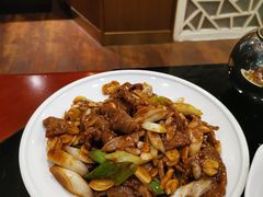 大葱爆羊肉-皇城根·鲁菜济南菜·吊炉烤鸭·炒鸡鱼头(济南旗舰店)