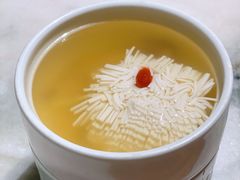 松茸菊花豆腐汤-苏帮袁Sue Cuisine(来福士店)