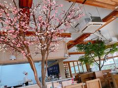 -蜜桃餐厅·伴山(湖滨商业街店)