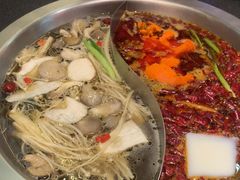 -沸炉重庆老火锅(军事博物馆店)