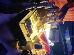 -赛博LIVE SHOW酒吧