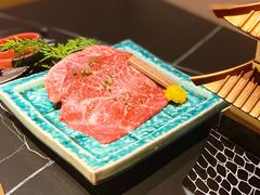 -山川小町·极番烧肉(新地假日广场店)