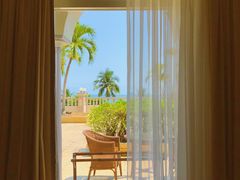 -芽庄日出海滩水疗酒店