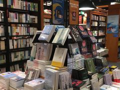 -SISYPHE BOOKS西西弗书店(龙湖滨江天街店)