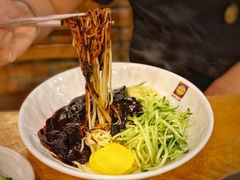 韩式炸酱面-喇喇排骨火锅·传统韩式脊骨汤(望京西园总店)