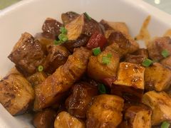 -鑫皇朝酒店(建设一路店)