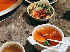 -小龙坎火锅(湖滨银泰in77店)