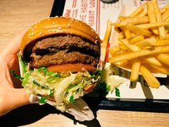 -The Habit Burger Grill 哈比特汉堡(复兴soho店)