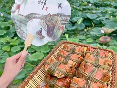 -七的湖·晚芳亭·阳澄湖农家菜·大闸蟹(莲花岛店)
