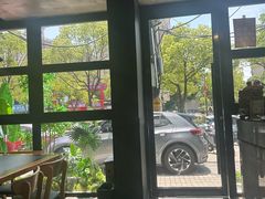 -鹿鸣山草本茶香火锅(园西路店)