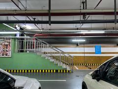 -百联中环购物广场-停车场