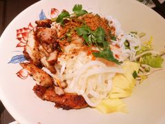 -大头虾越式风味餐厅(光明广场店)